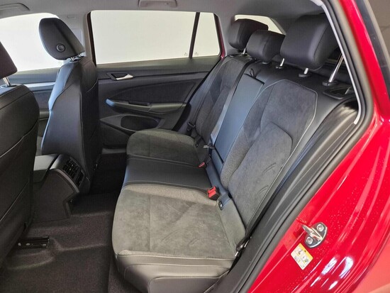 VOLKSWAGEN Golf Variant People 1,5 eTSI 110 kW 7 DSG_4