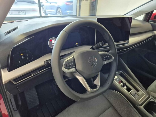 VOLKSWAGEN Golf Variant People 1,5 eTSI 110 kW 7 DSG_5