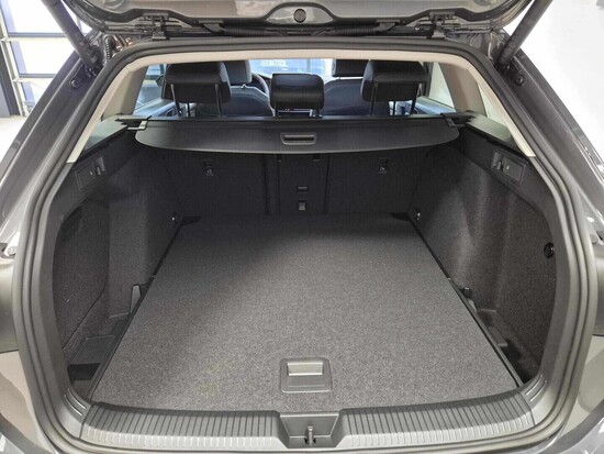 VOLKSWAGEN Golf Variant People 1,5 eTSI 110 kW 7 DSG_5