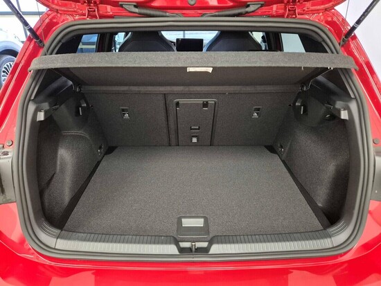 VOLKSWAGEN Golf R-Line People 1,5 eTSI 7DSG mHEV 110 kW 7 DSG_5