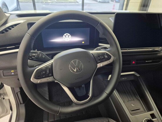 VOLKSWAGEN T-Roc Life 1,5 eTSI 7DSG 85 kW_5