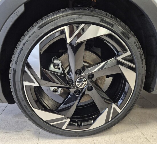 VOLKSWAGEN T-Roc R-Line 1,5 eTSI 7DSG 110 kW_5