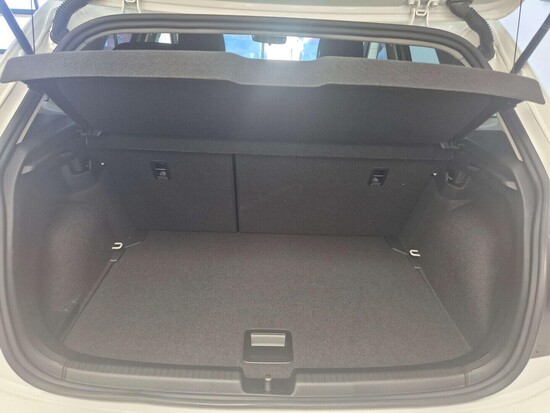 VOLKSWAGEN Polo Love 1,0 TSI 5G 70 kW_3