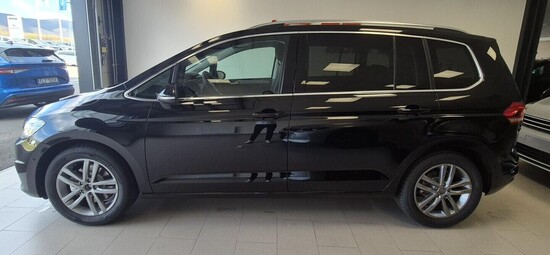 VOLKSWAGEN Touran People 1,5 TSI EVO2 7DSG 110 kW_2