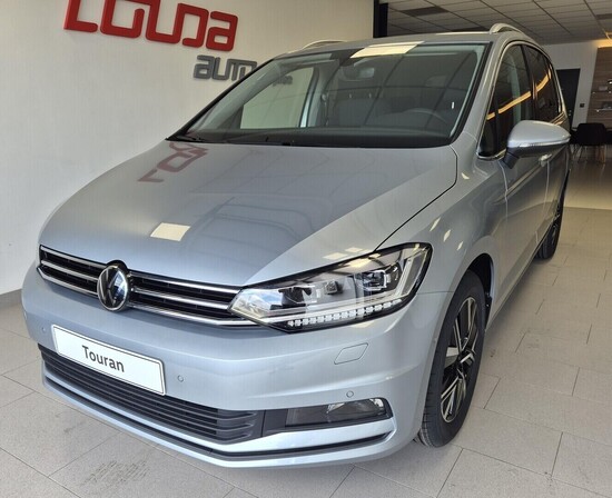 VOLKSWAGEN Touran People 1,5 TSI EVO2 7DSG 110 kW_1