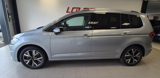 VOLKSWAGEN Touran People 1,5 TSI EVO2 7DSG 110 kW_2