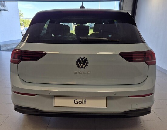 VOLKSWAGEN Golf People 1,5 TSI 85 kW_3