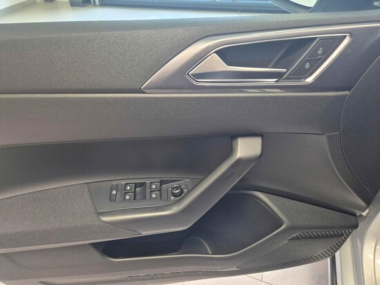 VOLKSWAGEN Taigo Love 1,0 TSI 85 kW_4