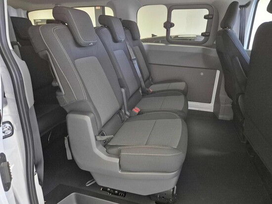 VOLKSWAGEN Entry Transporter Kombi 2,0 TDI 8AUT DR 125 kW_4