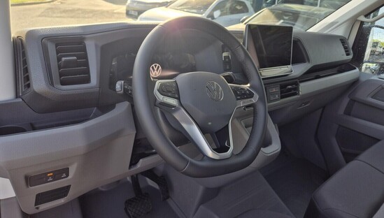 VOLKSWAGEN Crafter skříň 35 103kW 8AU FWD DR  kW_5