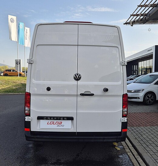 VOLKSWAGEN Crafter skříň 35 103kW 8AU FWD SR  kW_3