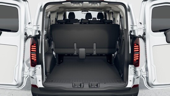 VOLKSWAGEN Transporter Kombi 2,0 TDI DR SPV 110 kW_2