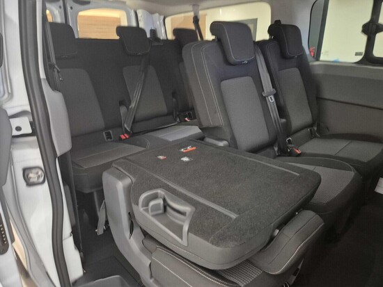 VOLKSWAGEN Transporter Kombi 2,0 TDI DR SPV 110 kW_4