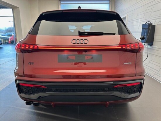 AUDI Q5 S-line 40 TDI quattro STR 150 kW_3