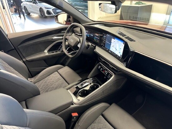 AUDI Q5 S-line 40 TDI quattro STR 150 kW_5