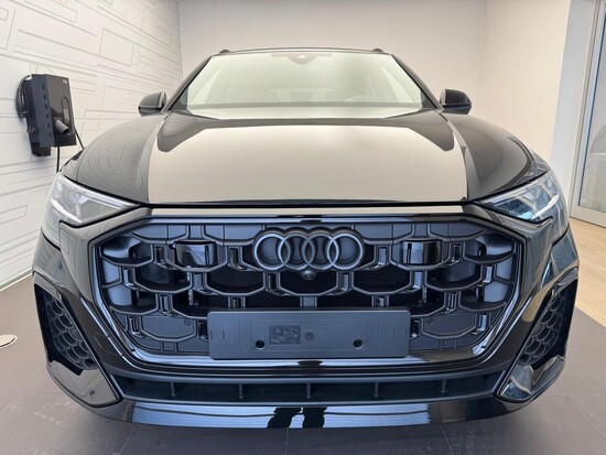 AUDI SQ8 SUV V8 TFSI quattro 373 kW_2