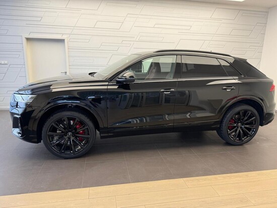 AUDI SQ8 SUV V8 TFSI quattro 373 kW_4
