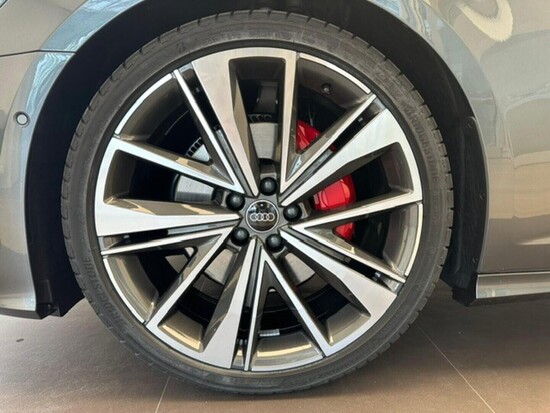 AUDI A6 Avant Competition Edition quattro 50 TDI 210 kW_4