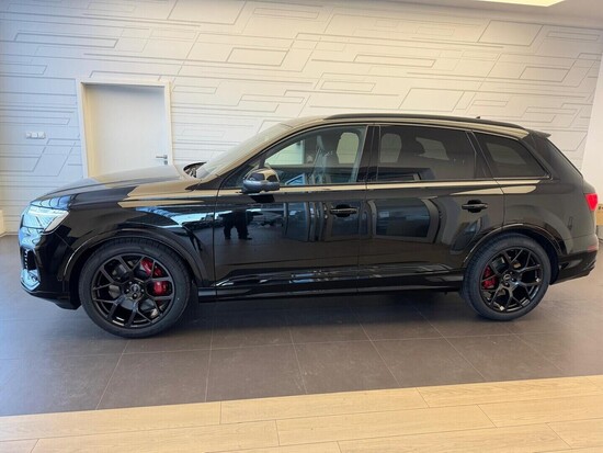 AUDI SQ7 SUV V8 TFSI quattro 373 kW_4
