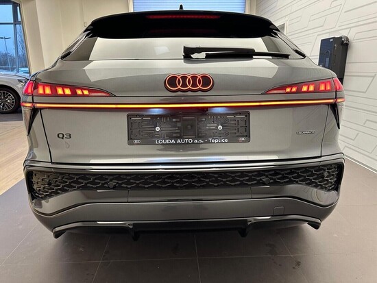 AUDI Q3 SB TFSI quattro 150 kW_3