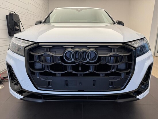 AUDI Q7 SUV S line quattro TFSI e 360 kW_2