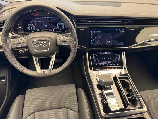 AUDI Q7 SUV S line quattro TFSI e 360 kW_5