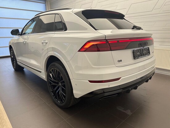 AUDI Q8 SUV TDI quattro 210 kW_3