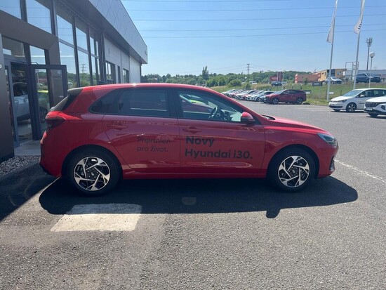 HYUNDAI i30 HB PD PE GO Czech! 1,5i 71 kW_5