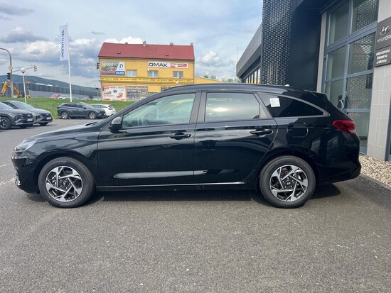 HYUNDAI i30 WG PD PE GO Czech! 1,0 T-GDI 85 kW_2