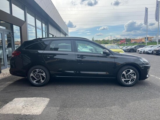 HYUNDAI i30 WG PD PE GO Czech! 1,0 T-GDI 85 kW_5