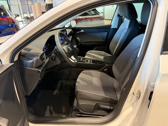 SEAT Leon SP Style 1.5 eTSI  85 kW_4