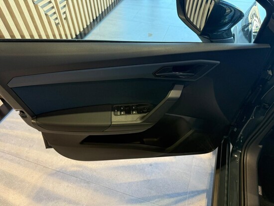 SEAT Arona Style 1.0 TSI 85 kW_5