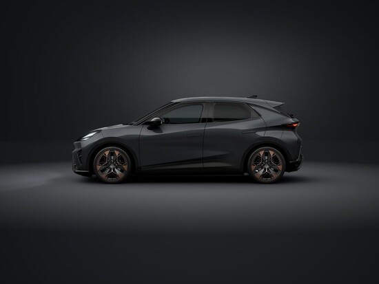 CUPRA  Raval VZ 55,2kWh/225k . 166 kW_2