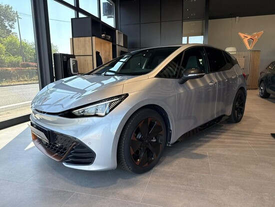 CUPRA Born e-Boost 77 kWh / 231k 170 kW  Head-up, Beats, el.sed., nast. tlumiče, nez.topení_1
