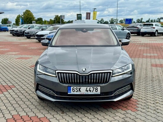 ŠKODA Superb L&K 2,0 TDI 4x4 147 kW DSG_4
