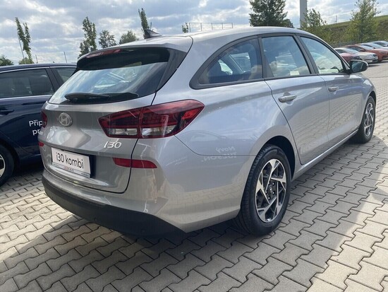 HYUNDAI i30 WG PD PE Comfort 1,0 T-GDI 74 kW_4