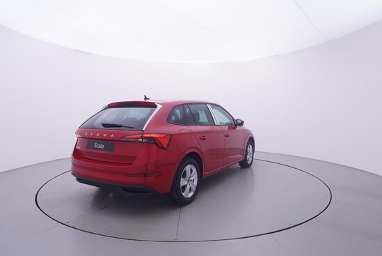 ŠKODA Scala Ambition 1,0 TSI 81 kW_5