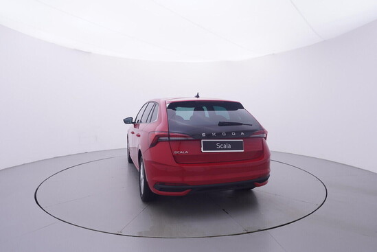 ŠKODA Scala Selection 1,0 TSI 85 kW_4