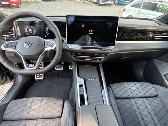 VOLKSWAGEN Passat R-Line People 2,0 TSI 195 kW 4MOT_4