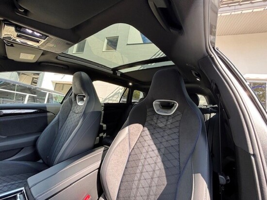 VOLKSWAGEN Passat R-Line People 2,0 TSI 195 kW 4MOT_5