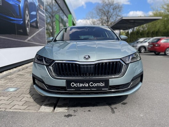 ŠKODA Octavia Combi Style 2,0 TDI 110 kW_2