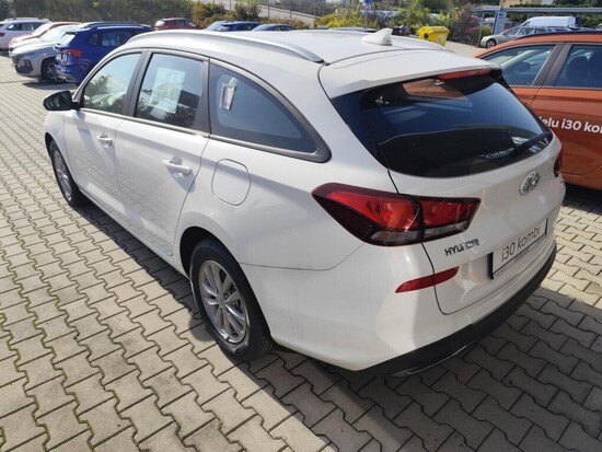 HYUNDAI i30 WG PD PE Comfort 1,5 T-GDI MHEV 103 kW_4