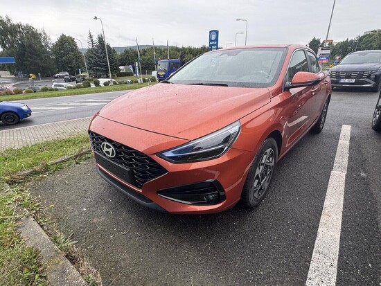 HYUNDAI i30 FB 1,0 T-GDI, manuál_1