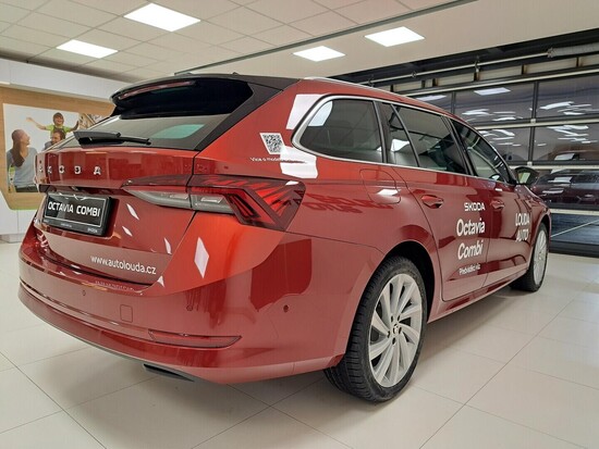 ŠKODA Octavia Combi Style 2,0 TDI 110 kW_4