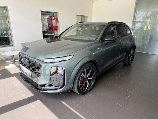 AUDI Q3 S line TFSI 195 kW_1