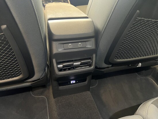 AUDI Q3 S line TFSI 195 kW_5