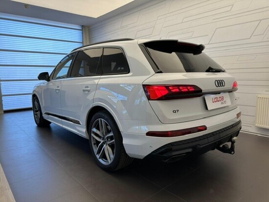 AUDI Q7 S-Line 50TDI V6 210 kW_3