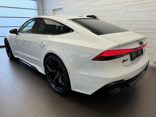 AUDI RS7 Sportback Performance quattro TFSI 463 kW_3