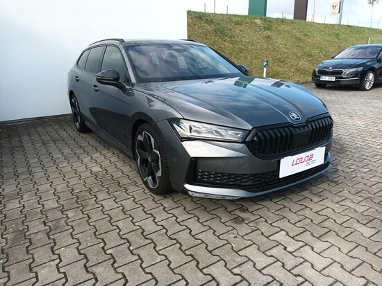 ŠKODA  Superb Combi Sportline 2,0 TSI 195 kW 7-stup. automat. 4x4_2