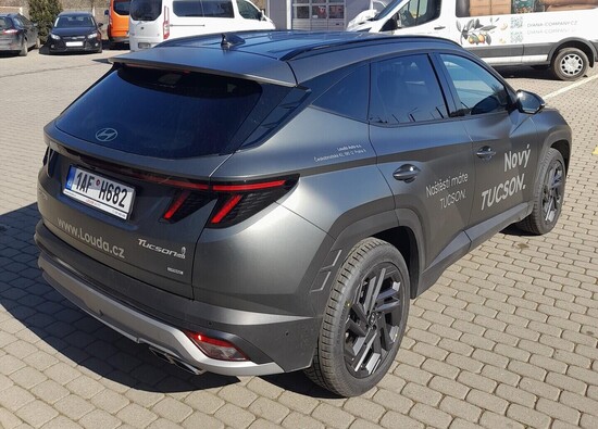 HYUNDAI Tucson 25 1,6 T-GDI 4WD DCT Edice 20 Premium_2
